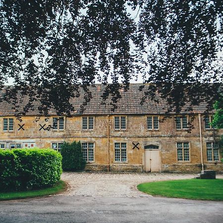 North Cadbury Court Coach Houses Экстерьер фото