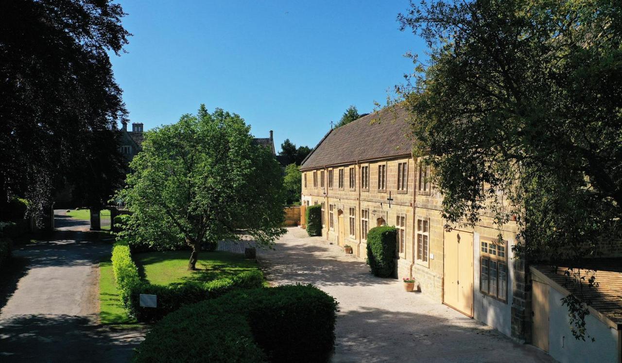 North Cadbury Court Coach Houses Экстерьер фото